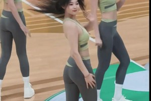 又一个天赋怪！14岁巴萨前锋Mohamed Dabone，这是文班&字母哥结合体？🤯