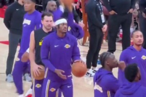 大史：火箭全完了！这打个屁啊！这种绝望！