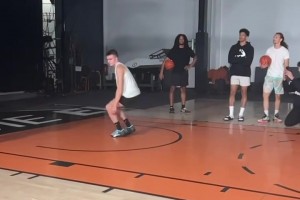 小卡：我整个生涯都在比赛中敢于出手 在关键时刻绝不退缩