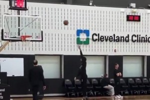 讲真，在学校里你要是投三分很准，真能让你获得优先择偶权🙊