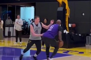 偷鸡高手遇上老油条！阿尔瓦拉多谈季后赛偷鸡保罗的心路历程！